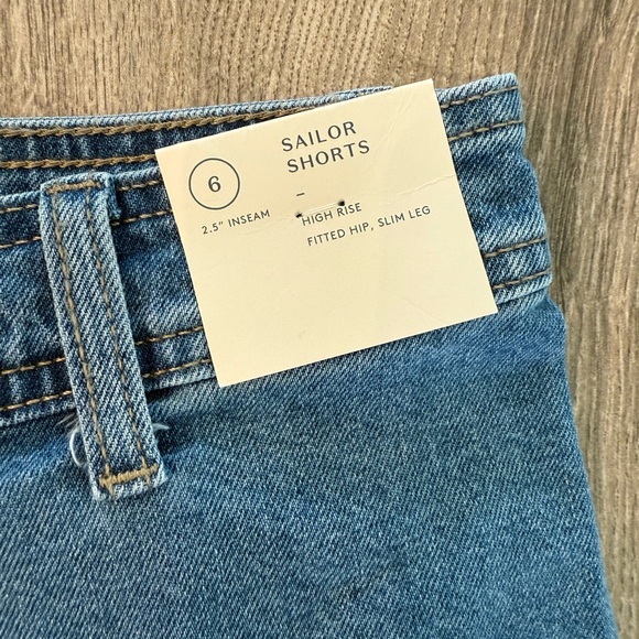 Universal Thread High-rise shorts - Picture 3 of 3